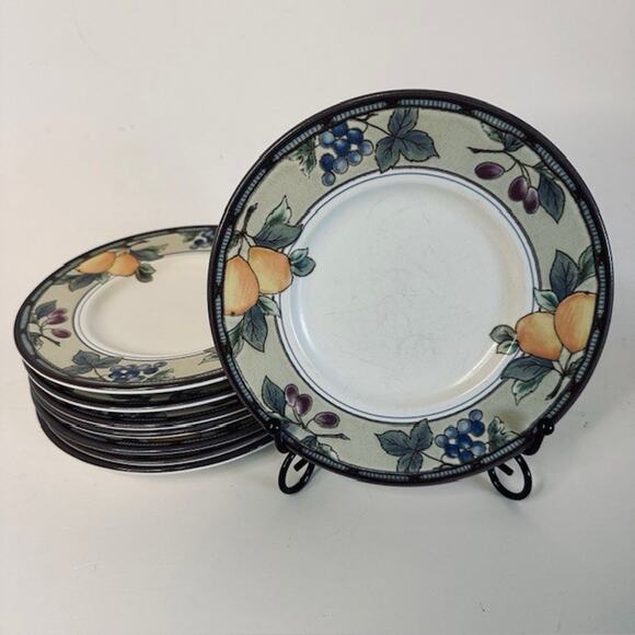 Mikasa Garden Harvest 4 Flat Cup Saucers Intaglio, Fruit & Leaves Rim, Cream VTG - Picture 7 of 7